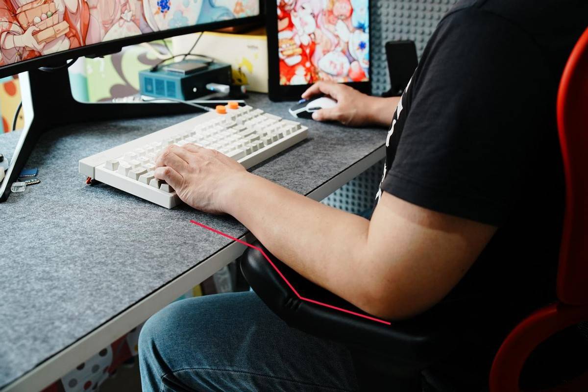 竞工学椅选购指南功能材质都拉满就是不一样瓦力棋牌买对不买贵？保友金豪雄鹰X9电(图16)